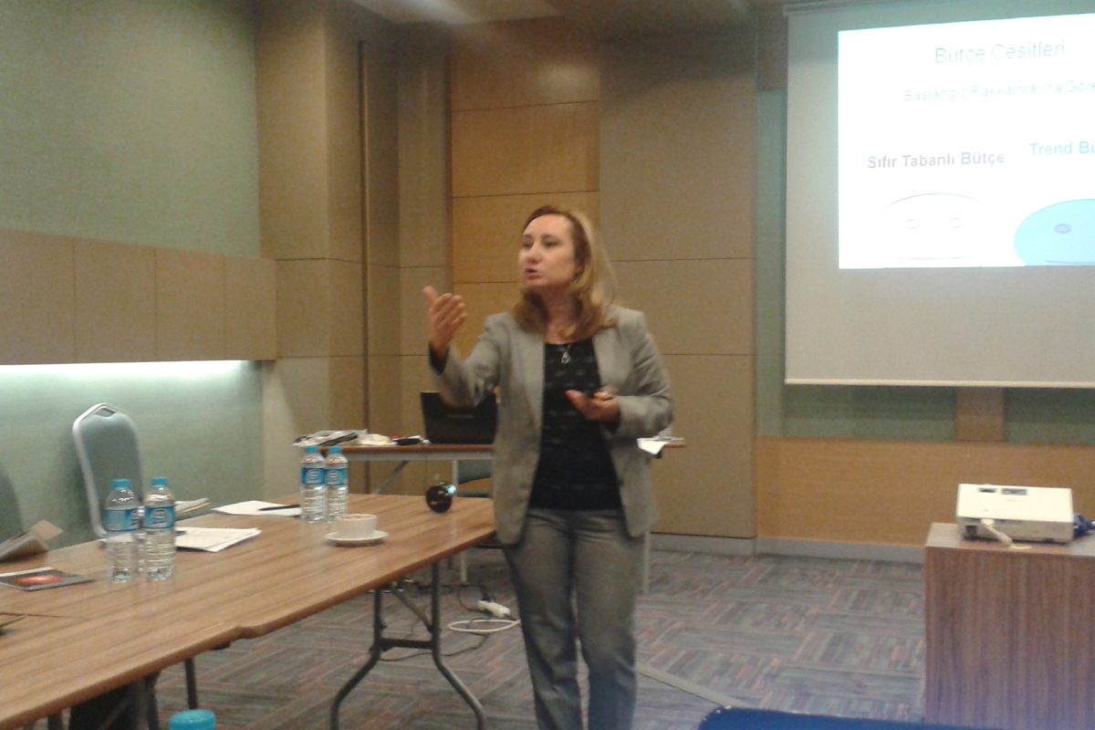 Bilgi dolu bir beyine sahip olmak iyi bir yönetici olmak için yeterli mi?                                                     